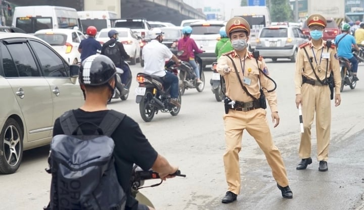 Trường hợp cảnh sát giao thông hóa trang được dừng xe người vi phạm. Ảnh minh hoạ