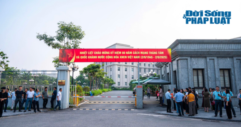 Sáng 8/9, TAND TP Hà Nội xét xử sơ thẩm Chủ tịch Tập đoàn Thuận An Nguyễn Duy Hưng và 28 đồng phạm trong vụ án xảy ra tại Công ty cổ phần Tập đoàn Thuận An và các tỉnh thành, đơn vị liên quan.