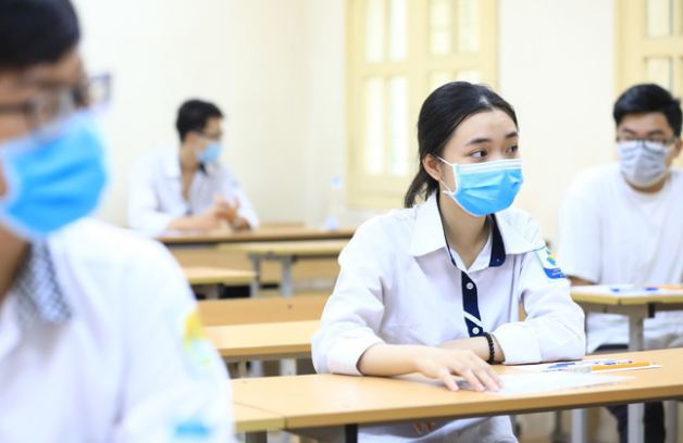 ha noi cac phong thi duoc bat dieu hoa nhung phai mo cua dspl