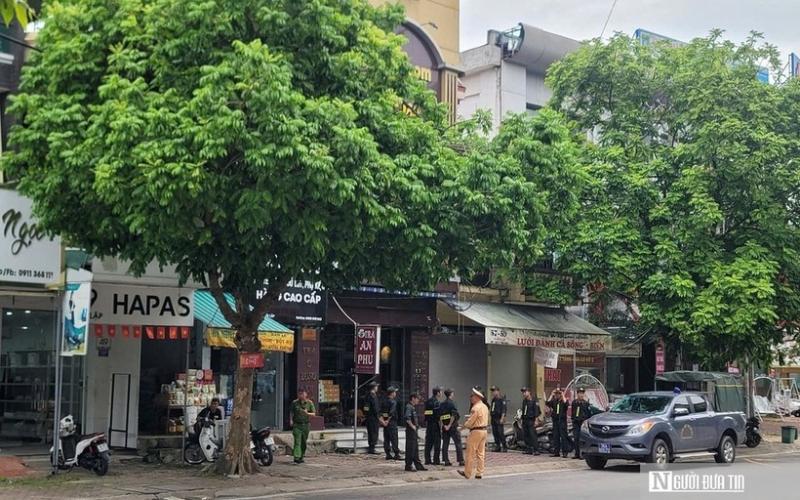 Cảnh sát đồng loạt khám xét nhiều căn nhà ở Thanh Hóa liên quan đến Vi "ngộ"