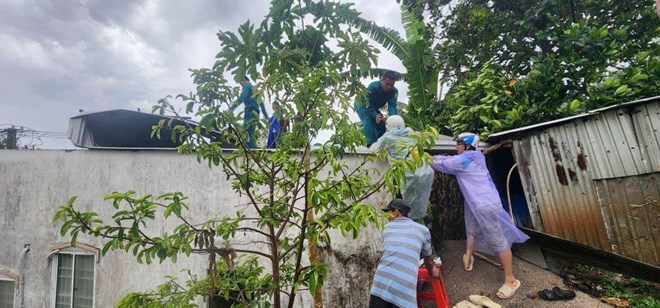 Mưa lớn, lốc xoáy ở Kiên Giang làm chìm 4 ghe biển, 1 ngư dân thiệt mạng