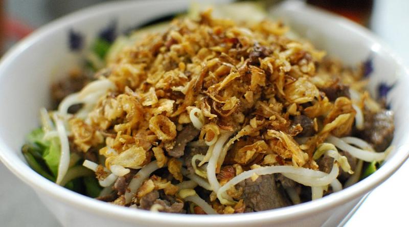 Bún bò Nam Bộ chinh phục thực khách bởi hương vị hài hòa, nguyên liệu tươi mới. Ảnh: Bách Phương