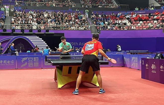 Tuyển bóng bàn Việt Nam thua Trung Quốc trong ngày mở màn ASIAD 19