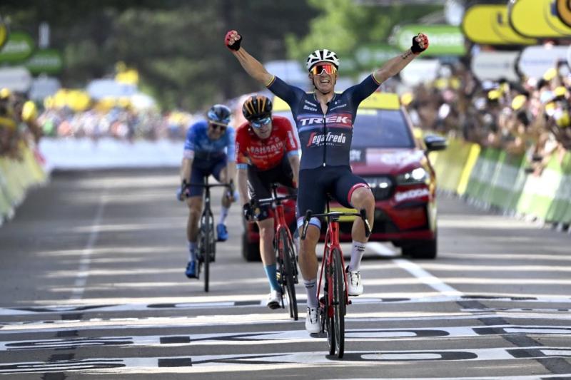 Pedersen về nhất tại Saint Etienne ngày 15/7. Ảnh: Trek Segafredo