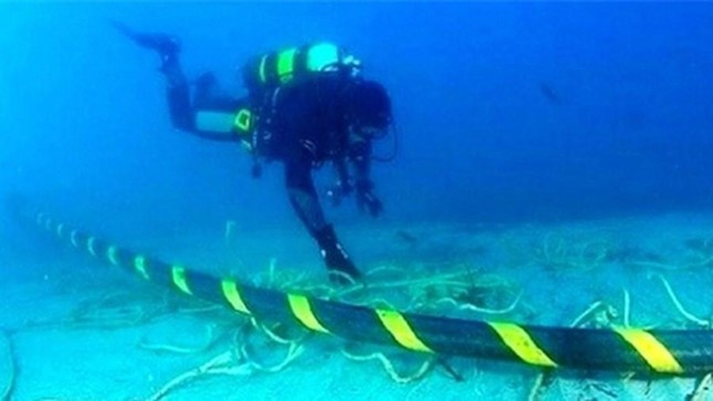 cap quang bien apg dut internet di quoc te bi gian doan