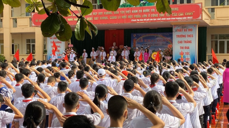 Sở Nội vụ Sơn La đề xuất xem xét, bổ sung tăng 2 ngày nghỉ lễ dịp Quốc khánh 2/9 để người lao động được đưa con đến trường trong ngày khai giảng. Ảnh minh họa/Lao động