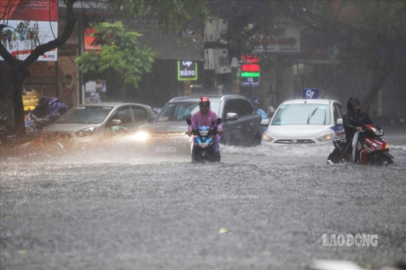 Mưa lớn kỉ lục tháng 5 báo hiệu mùa mưa bão phức tạp, thiên tai bất thường