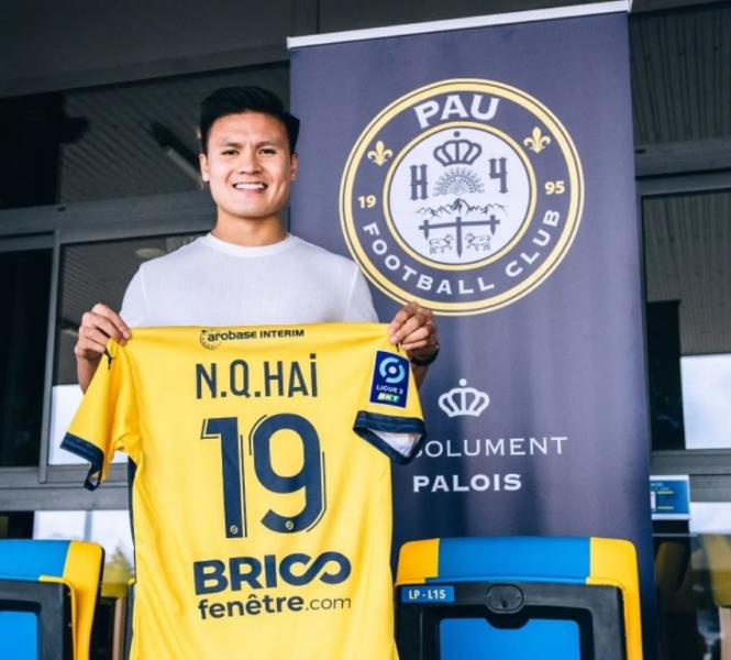 phan ung cua cdv dong nam a khi quang hai gia nhap pau fc 01