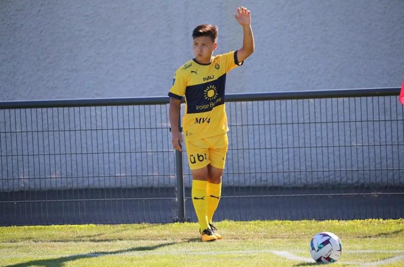 nguoi ham mo viet nam duoc xem truc tiep quang hai thi dau tai ligue 2 01