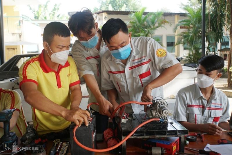 Sinh viên trường Cao đẳng Đại Việt Sài Gòn, tháng 12/2021. Ảnh: Mạnh Tùng