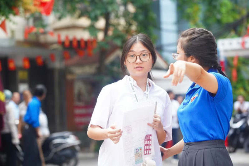 Thí sinh thi lớp 10 THPT công lập tại Hà Nội năm 2026. Ảnh: Tiền phong