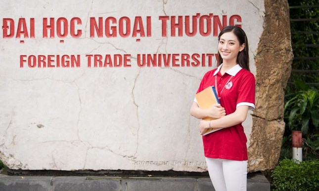 hoa hau luong thuy linh khoe ket qua tot nghiep dh ngoai thuong dan mang tram tro nguong mo1
