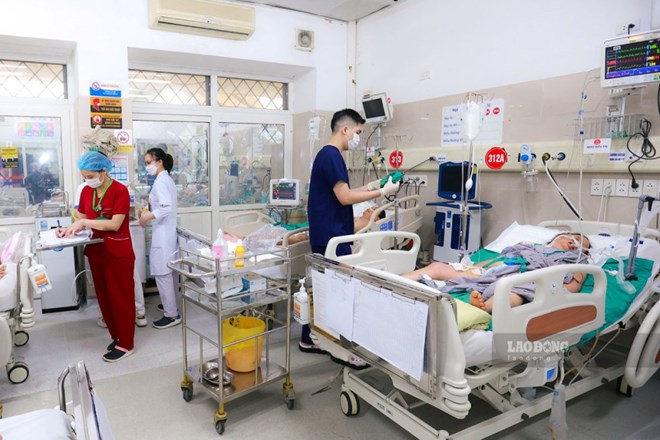 Giảm gánh nặng chi phí y tế, tiến tới miễn viện phí toàn dân từ 2030-2035