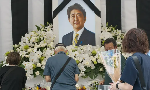co thu tuong nhat ban shinzo abe