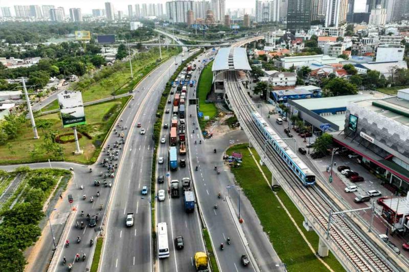 TPHCM sẽ kéo dài Metro số 1 đến huyện Bình Chánh.  Ảnh: Anh Tú