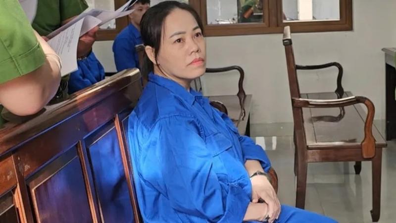 Hình ảnh Nguyễn Thị Hồng Bích tại phiên xét xử vụ dùng xyanua đầu độc chồng và 3 cháu ở Đồng Nai - 4