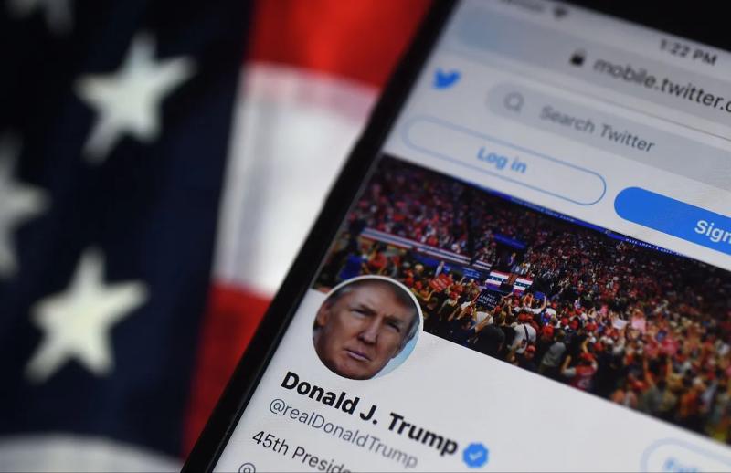 ong elon musk mo lai twitter cua cuu tong thong donald trump copy