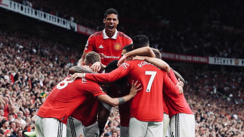 Man United chặn đứng chuỗi toàn thắng của Arsenal