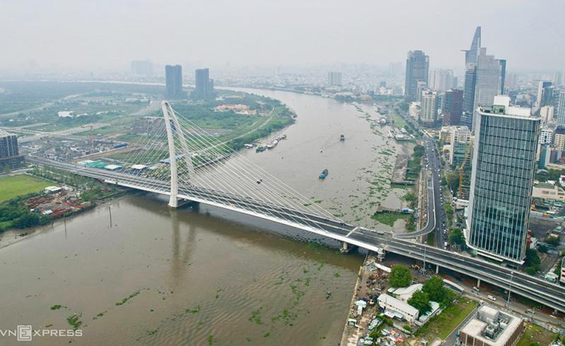 Cầu Thủ Thiêm giữa tháng 4/2022. Ảnh: Gia Minh