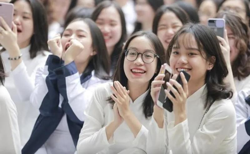 Miễn học phí cho học sinh từ mầm non đến giáo dục phổ thông là chính sách nhân văn, tạo công bằng trong tiếp cận giáo dục. (Ảnh: Công dân & Khuyến học)