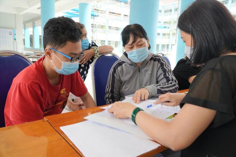 Bối rối chọn tổ hợp lớp 10: Chọn nhầm có được đổi lại hay không?
