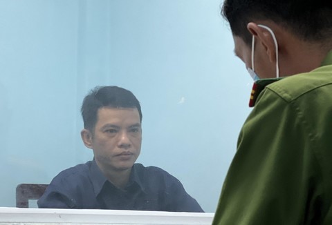 Triệt phá đường dây "ngân hàng cột điện" cho vay lãi suất trên 300%/năm