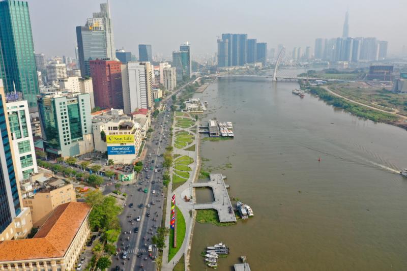Đường Tôn Đức Thắng đoạn tiếp giáp với bến Bạch Đằng và sông Sài Gòn. Ảnh: Quỳnh Trần