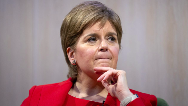 cuu thu hien scotland nicola sturgeon bi canh sat bat