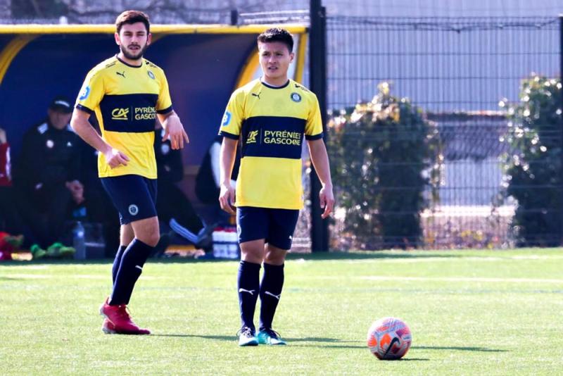 huynh nhu khong the giup lank fc thoat thua quang hai lai phai du bi ca tran 02