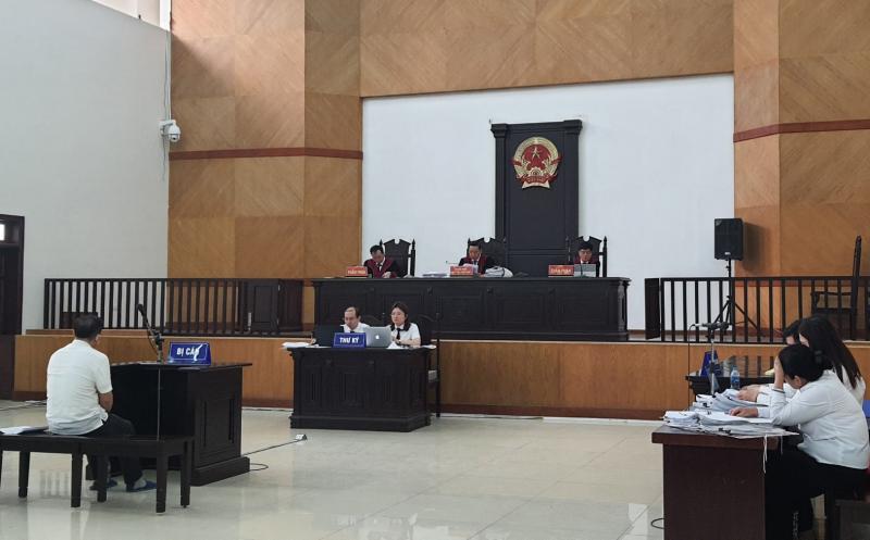 Toà phúc thẩm không chấp nhận đề nghị hoãn xử của bị cáo Phùng Anh Lê