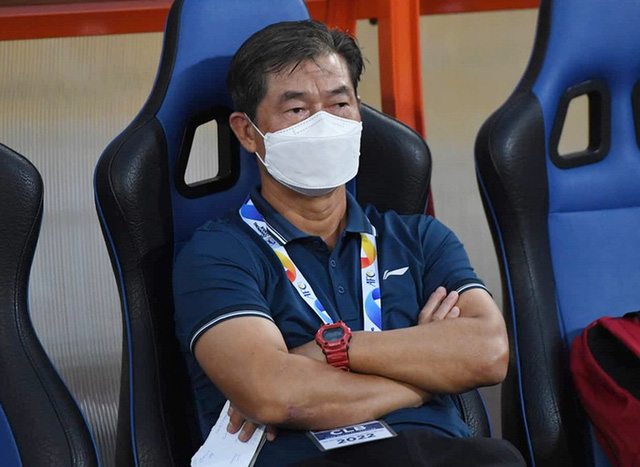 Dính chấn thương phức tạp, Nhâm Mạnh Dũng có thể nghỉ dài hạn - Ảnh 2.