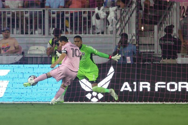 Bàn mở tỉ số vào lưới Orlando City được Messi ghi ngay ở phút thứ 7. Ảnh: Inter Miami