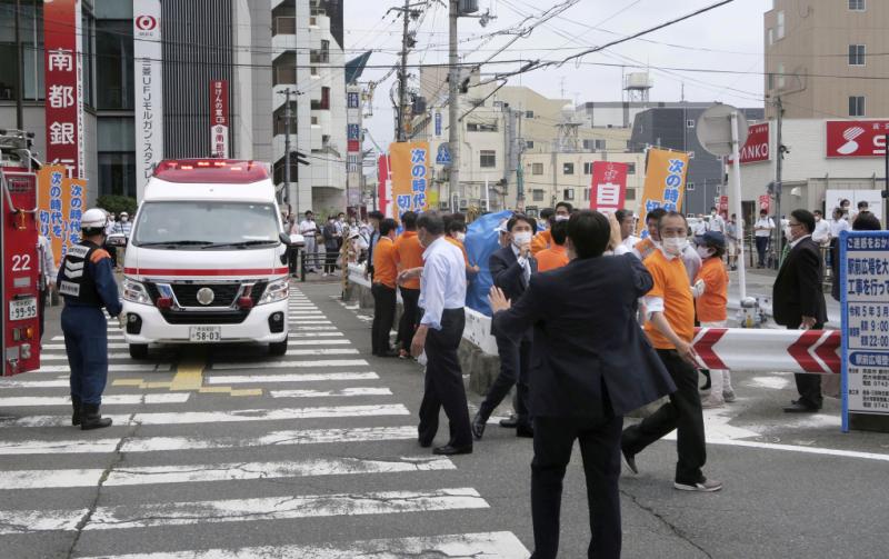 Hiện trường nơi ông Abe bị bắn tại thành phố Nara hôm 8/7. Ảnh: Reuters.