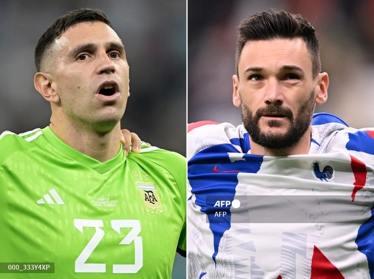 Emi Martinez và Hugo Lloris sẽ cạnh tranh danh hiệu Gang tay vàng. Ảnh: AFP